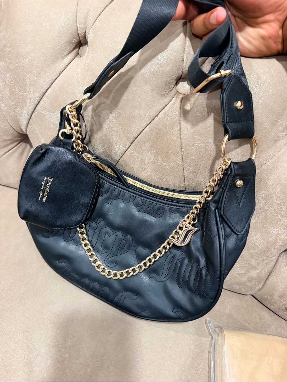 JUICY COUTURE PUFF HALFMOON XBODY BAG - BLACK